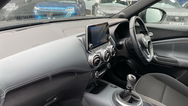 Nissan Juke 1.0 DiG-T 114 N-Connecta 5dr Petrol Hatchback